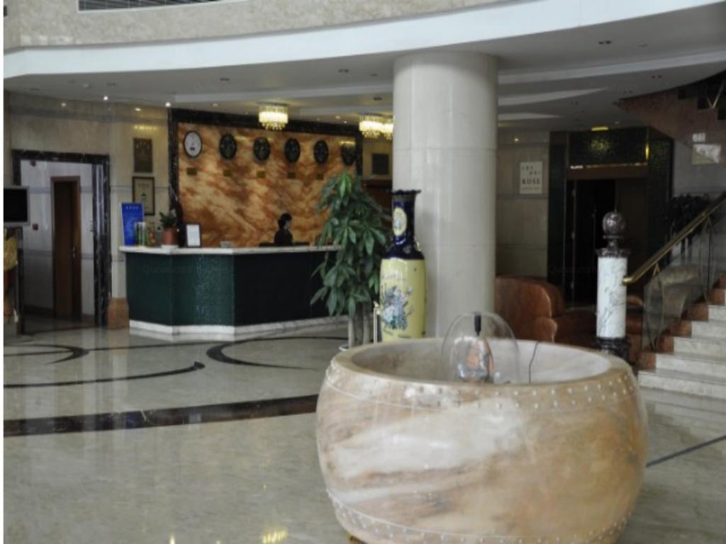 Beijing Spring Hotel Екстер'єр фото