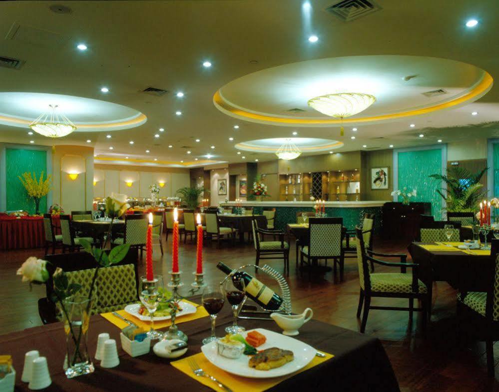 Beijing Spring Hotel Екстер'єр фото